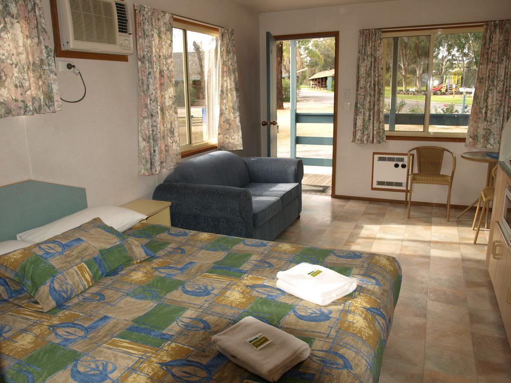 Cowra Holiday Park Pokoj fotografie