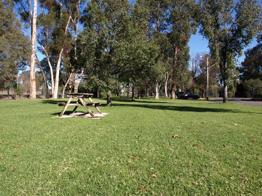 Cowra Holiday Park Exteriér fotografie